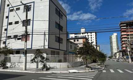 Apartamento em Praia Grande, na Vila Guilhermina com 01 dormitório.