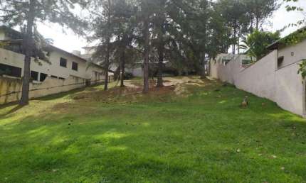 TERRENO À VENDA NO ALPHAVILLE RESIDENCIAL 10 – 927,75M² COM 26M DE FRENTE