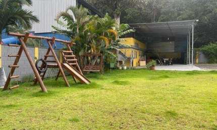 Casa à venda na Avenida Vasco Massafeli, Jardim Maria Tereza, Cotia