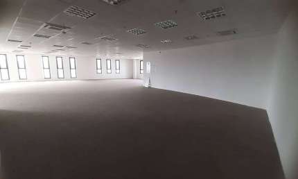 Sala comercial para alugar na Avenida Sagitário, Sítio Tamboré Alphaville, Barueri