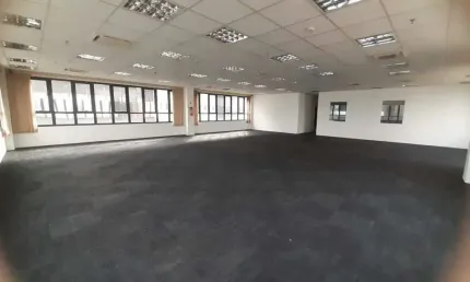 Ponto comercial para alugar na Avenida Sagitário, Sítio Tamboré Alphaville, Barueri