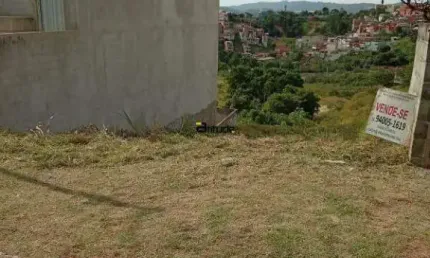 Terreno à venda na Rua Serra do Aracai, Jardim Rosemary, Itapevi