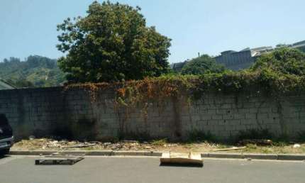 ÁREA PLANA COM 1.400 M² EM BARUERI - JARDIM CALIFÓRNIA