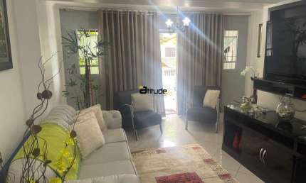 Sobrado à venda, 3 quartos, 1 suíte, Cidade das Flores - Osasco/SP