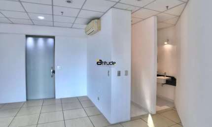 Sala comercial à venda na Avenida Copacabana, Empresarial 18 do Forte, Barueri