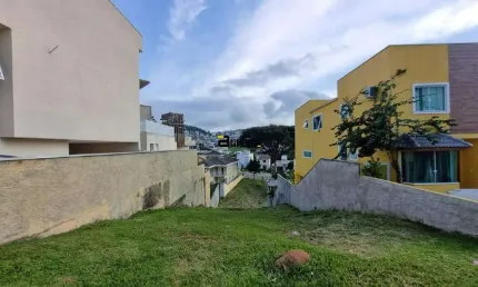 Terreno em condomínio à venda, Suru - Santana de Parnaíba/SP