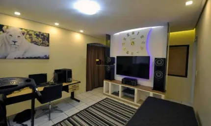 Casa à venda na Rua São Maurício, Km 18, Osasco