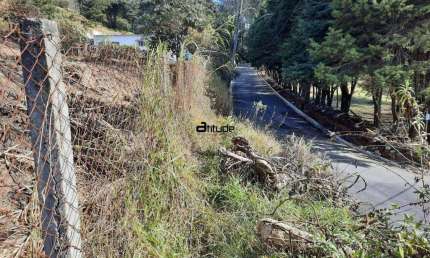 TERRENO A VENDA DE 600 M² PRÓXIMO DO BAIRRO INGAÍ ALDEIA DA SERRA