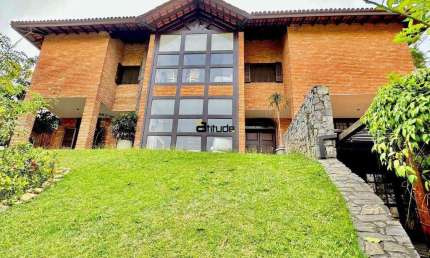 CASA PARA VENDA COM PORTEIRA FECHADA NO CONDOMÍNIO FLORES HILLS - JANDIRA