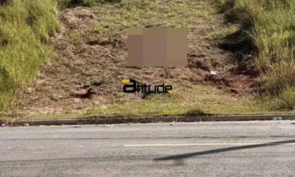 Terreno à venda na Rua Silverstone, Jardim São João, Jandira