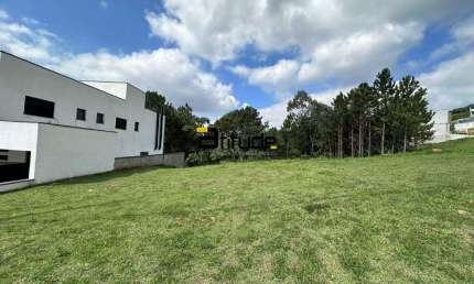 TERRENO NO RESERVA SANTA ANNA – DECLIVE COM VISTA PRIVATIVA DA NATUREZA!
