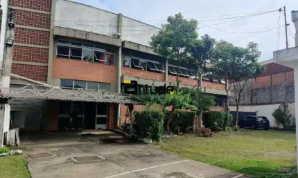 - Galpão Imponente 1954 m² para Locação em Barueri – Acesso Rápido à Marginal e Castelo Branco!