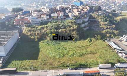 Terreno 11.905 m² em Condomínio Fechado no Polo Industrial Jandira II – Oportunidade ÚNICA para Locação!