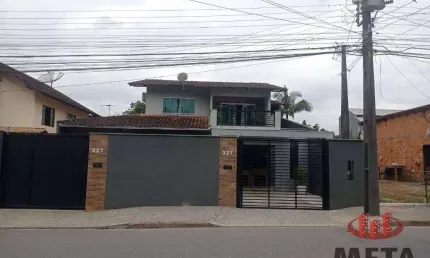 Casa com 6 dormitórios à venda, 117 m² por R$ 840.000,00 - Petrópolis - Joinville/SC