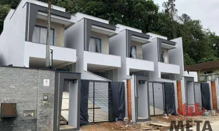 Casa com 3 dormitórios à venda, 166 m² por R$ 1.049.000,00 - Glória - Joinville/SC