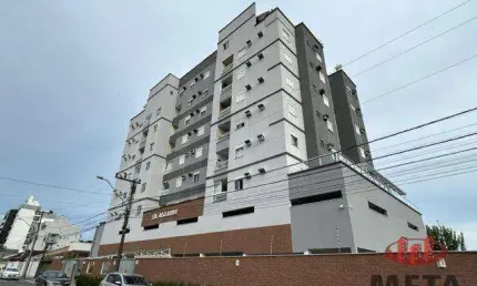 Apartamento com 3 dormitórios para alugar, 92 m² por R$ 3.405,00/mês - Bom Retiro - Joinville/SC
