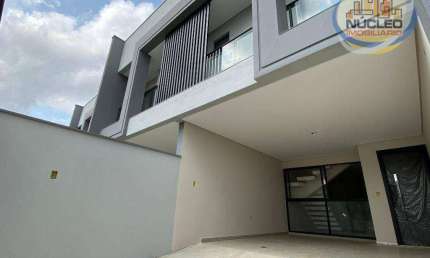 Sobrado com 3 dormitórios à venda, 105 m² por R$ 660.000,00 - Bom Retiro - Joinville/SC