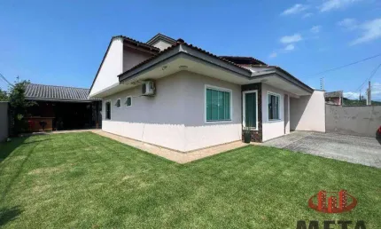 Casa com 3 dormitórios à venda, 110 m² por R$ 699.000 - João Costa - Joinville/SC
