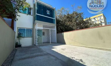 Sobrado com 2 dormitórios para alugar, 108 m² por r$ 3.200/mês - itacolomi - balneário piçarras/sc