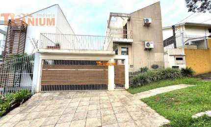 Casa à venda com 3 dormitórios, sendo 1 suíte - Hamburgo Velho - Novo Hamburgo