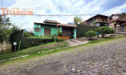 Casa à venda com 2 dormitórios, Bairro Hamburgo Velho - Novo Hamburgo
