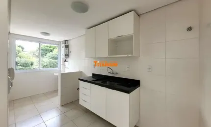 Apartamento com dois dormitórios e vaga coberta próximo à Feevale para aluguel bairro Vila Nova
