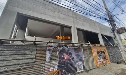 Loja em Obras para Aluguel, bairro Pátria Nova Novo Hamburgo - Piso Frio, Porcelanato, Mezanino