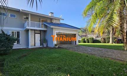 Casa à venda com 3 dormitórios, sendo 1 suíte master, e um espaçoso terreno ao lado, no Bairro Jardim Mauá em Novo Hamburgo