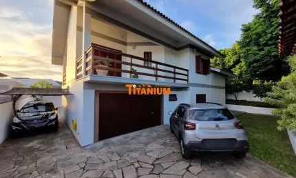Casa semimobiliada com churrasqueira em Pátria Nova, Novo Hamburgo - Venda