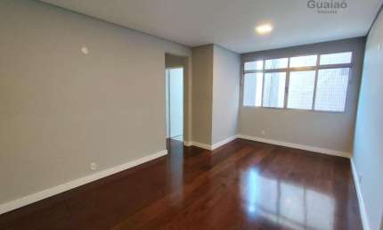 Vendo Apartamento Totalmente Reformado, 02 Dormitórios, Frente para a Rua, Garagem Demarcada no Mezanino, Depend&#234;ncia Serviço Completa, Campo Grande, Santos