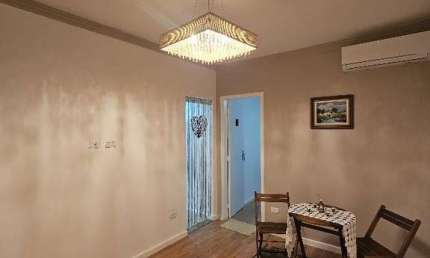 Vendo Apartamento reformado de 1 dormitório na Pompeia em Santos