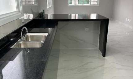 Vendo linda casa duplex 3 dormitórios e suíte no Boqueirão em Santos