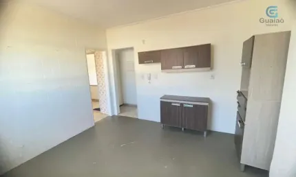 Vendo lindo e amplo Apartamento de 2 dormitórios e terceiro reversível na Ponta da Praia em Santos