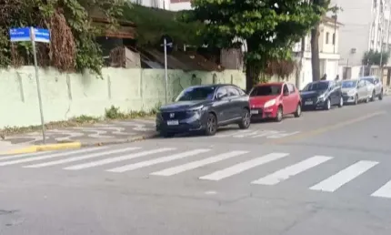 Terreno à venda na Avenida Pedro Lessa, Embaré, Santos