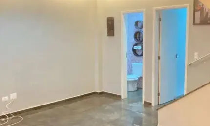 Vendo sobrado geminado, 03 dormitórios, campo grande, santos