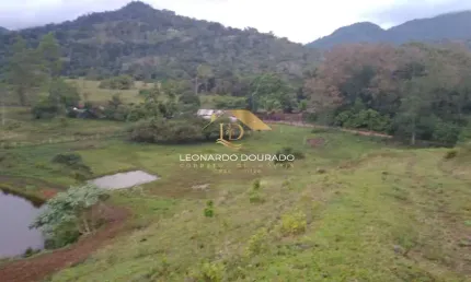 Fazenda à venda na ARATACA, Zona Rural, Arataca, 86 m2 por R$ 1.000.000