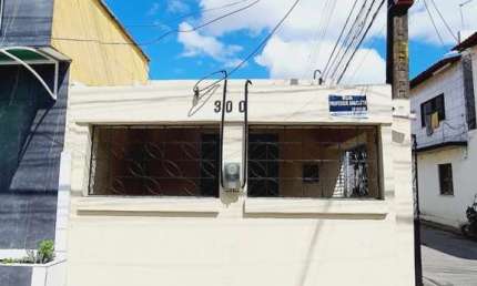 Casa para Locação em Fortaleza, Parquelândia, 2 dormitórios, 1 banheiro, 1 vaga