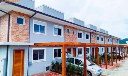 Casa com 2 quartos à venda na Rua Leonel Pereira, 605, Cachoeira do Bom Jesus, Florianópolis