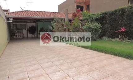 Casa para Venda em Pirassununga, Jardim Veneza, 2 dormitórios, 1 banheiro, 4 vagas
