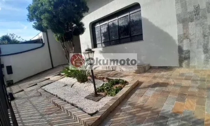 Casa para Venda em Pirassununga, Centro, 3 dormitórios, 1 suíte, 2 banheiros, 1 vaga
