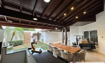 Casa para Venda em Pirassununga, Jardim Europa, 4 dormitórios, 2 suítes, 5 banheiros, 2 vagas