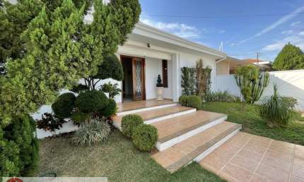 Casa para Venda em Pirassununga, Vila Pinheiro, 3 dormitórios, 1 suíte, 3 banheiros, 3 vagas