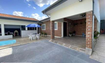 Casa para Venda em Pirassununga, Jardim Carlos Gomes, 2 dormitórios, 1 suíte, 3 banheiros, 1 vaga