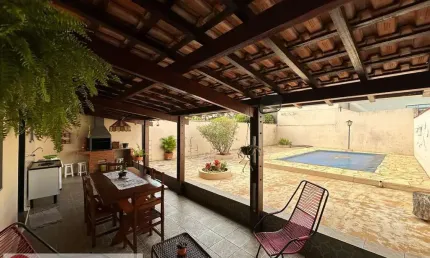 Casa para Venda em Pirassununga, Jardim Santa Rita, 3 dormitórios, 1 suíte, 4 banheiros