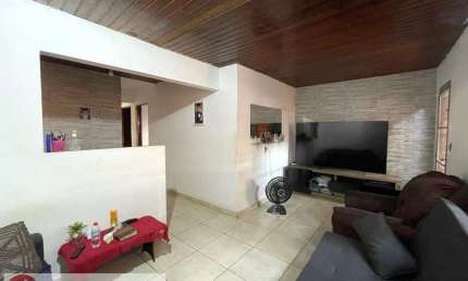 Casa para Venda em Pirassununga, Jardim Redentor, 2 dormitórios, 1 suíte, 2 banheiros, 2 vagas