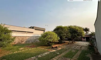 Terreno à venda na Avenida das Flores, Cidade Jardim, Pirassununga