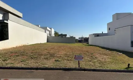 Terreno em condomínio para venda em pirassununga, jardim carlos gomes