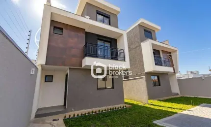 Sobrado Condominio Fechado 4 Quartos  Amplo Terreno à Venda, 122 m² por R$ 790.000 - Uberaba - Curitiba/PR