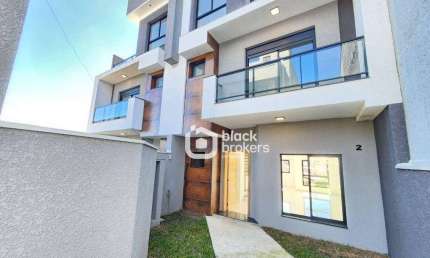 Lindo sobrado com 3 Dormitórios sendo 1 suíte, terraço, e um porão com 58 m² de espaço para opção de uma sala de TV, no Fanny-Curitiba-PR