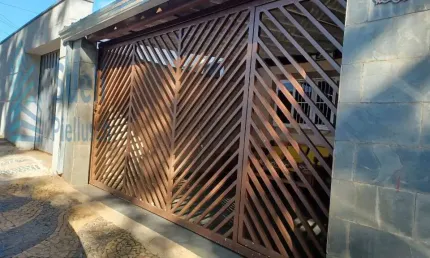 Casa à venda em Vila Boa Vista-próximo ao Supermercado Boa Vista-posto de saúde-escola-ônibus-4 dormitórios-churrasqueira-valor de venda R$ 405.000,00